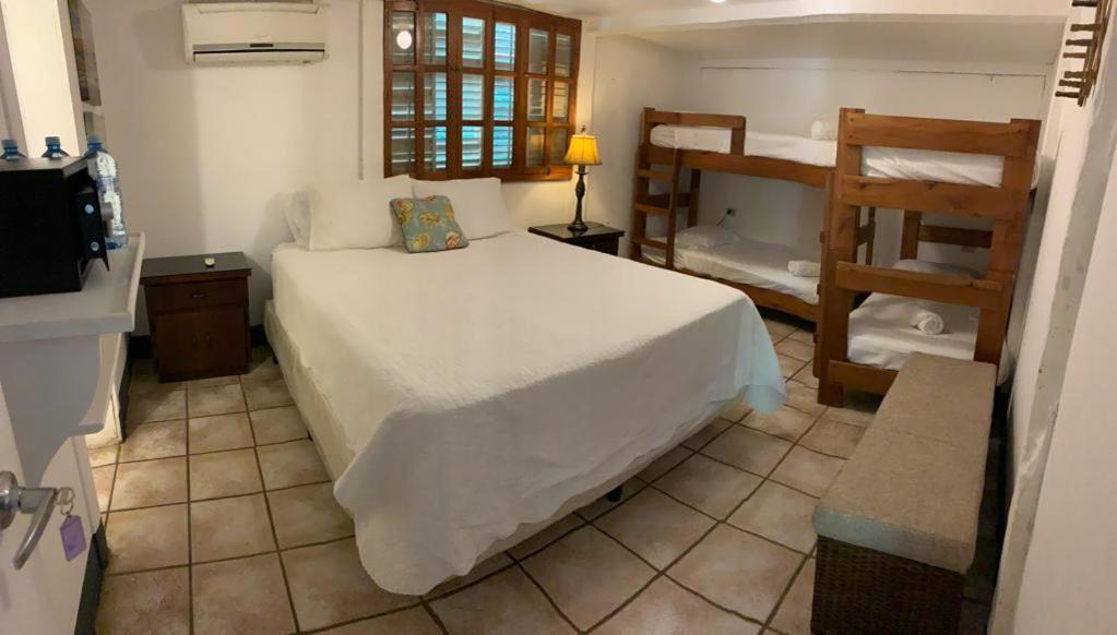 Looking Good Surf House San Juan Del Sur Otel Dış mekan fotoğraf