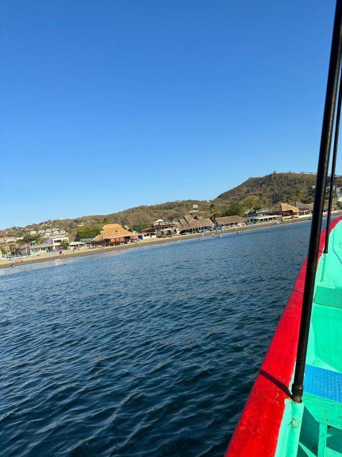 Looking Good Surf House San Juan Del Sur Otel Dış mekan fotoğraf